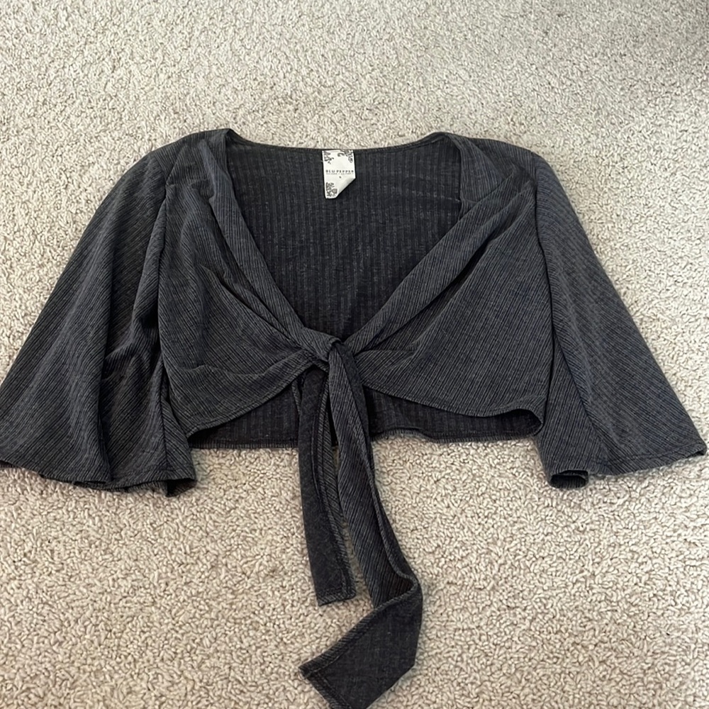 Gorgeous dark grey wrap with flared sleeves! Size S